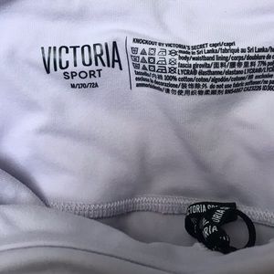 cropped VS sport leggings